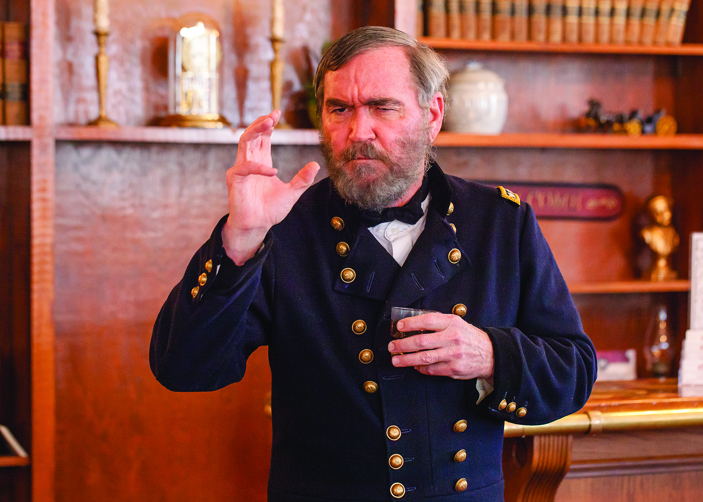 Pete Grady as General Grant
